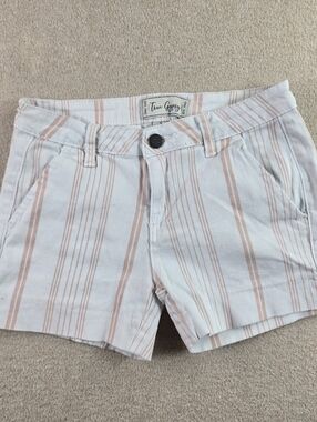True Gypsy Womens Shorts Size 1 White Pink Striped Cotton Spandex Casual